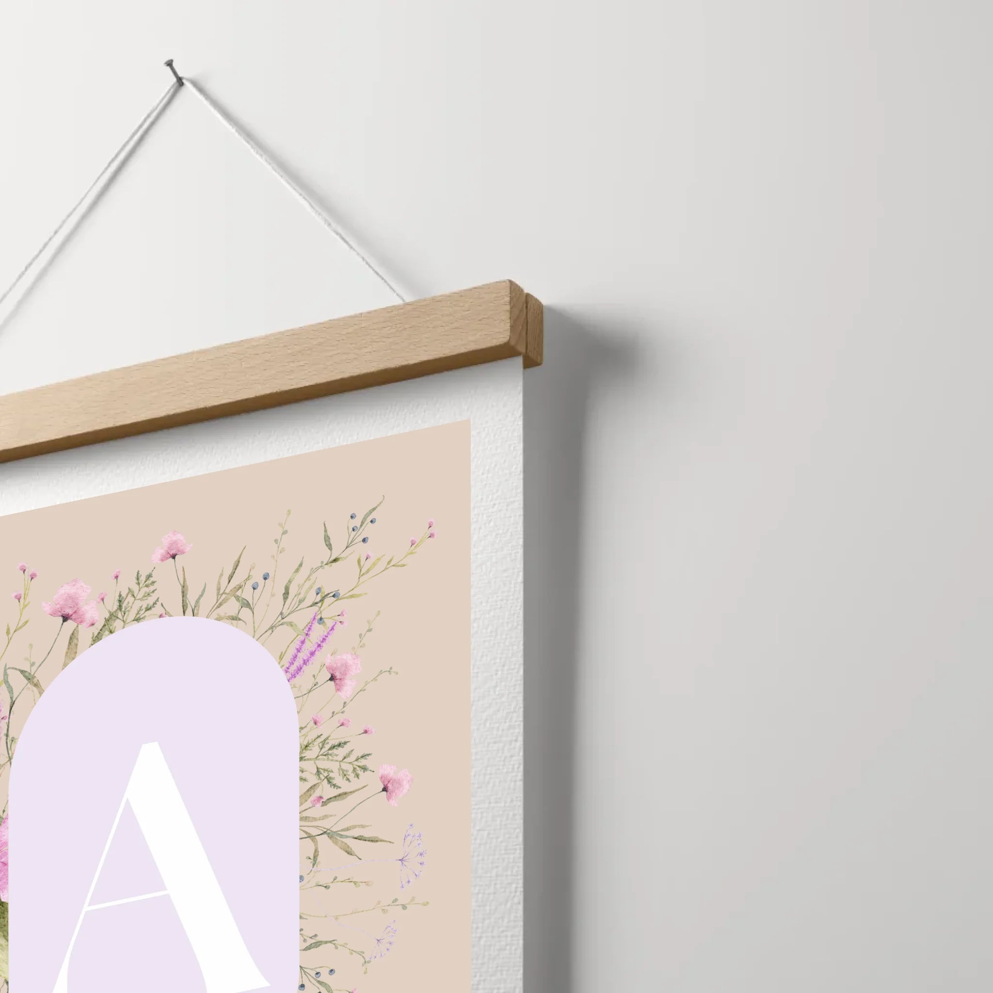 Poster-Holzleiste-MockUp-CloseUp