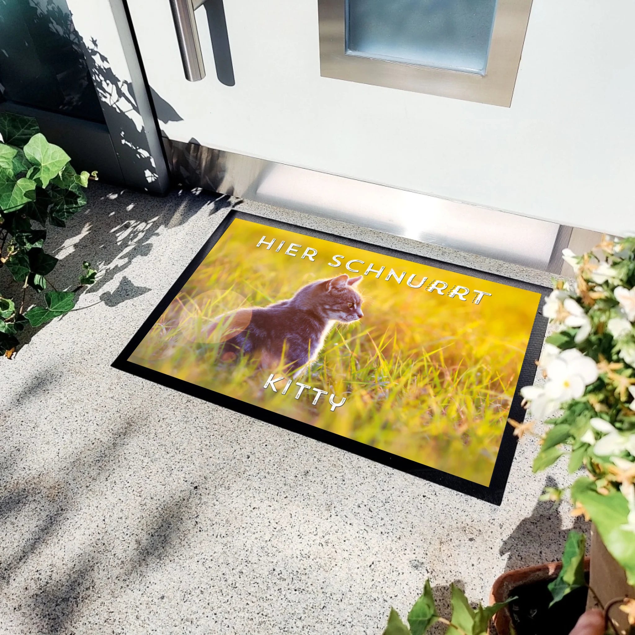 Fußmatte "Hier schnurrt..."