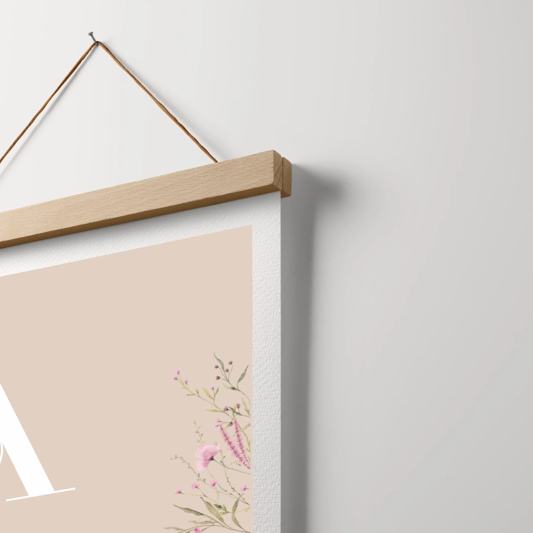 Poster-Holzleiste-MockUp-CloseUp